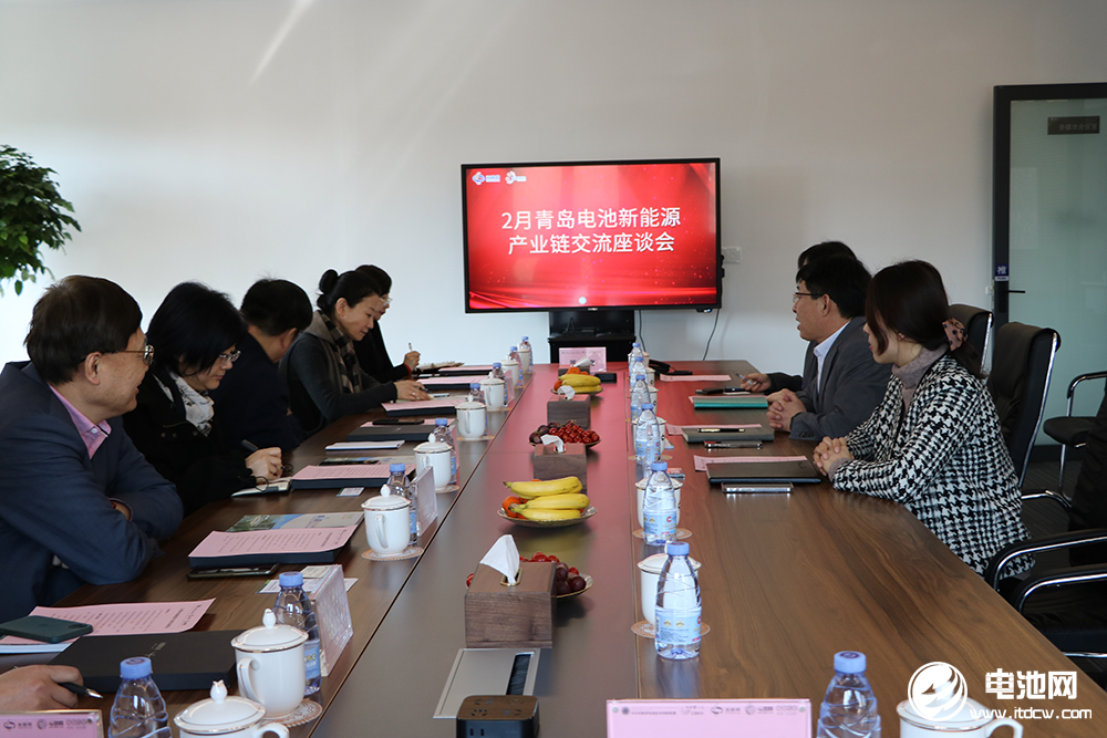 青岛市民营经济发展局一级调研员李中强一行到访海融网山东总部.jpg