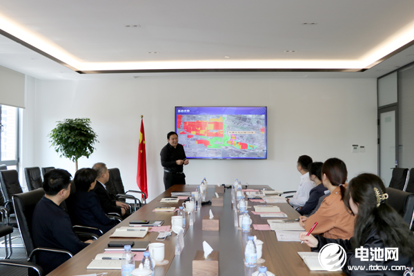 东营市垦利区区委常委/副区长张素霞一行到访海融网山东总部.jpg