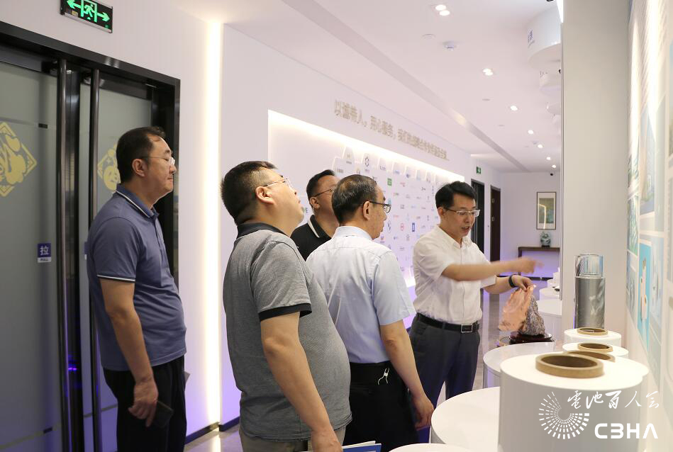 泰安市商务局党组成员/副局长张斌一行到访联盟交流座谈.jpg