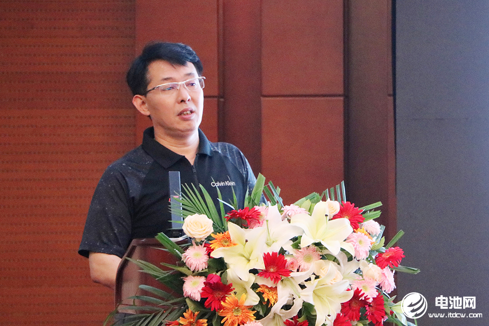 六氟磷酸锂新规划产能约92万吨 于清教：不必过于担忧产能过剩.jpg