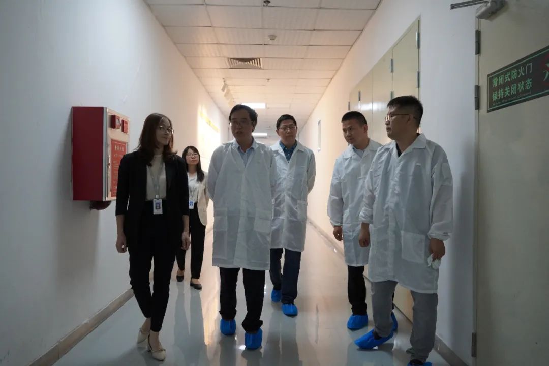 中南大学-创明电池研究生联合培养基地正式挂牌！.jpg