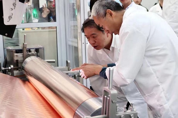 多家公司攻克3.5μm锂电铜箔生产技术！机构预计今年我国锂电铜箔或过剩4.4万吨
