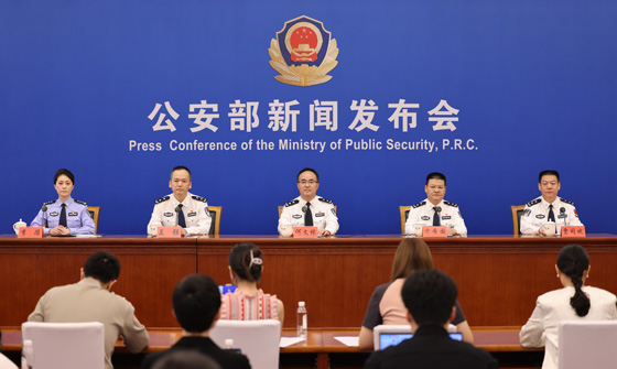 公安部：进一步放宽城市道路对新能源厢式和封闭式货车通行限制