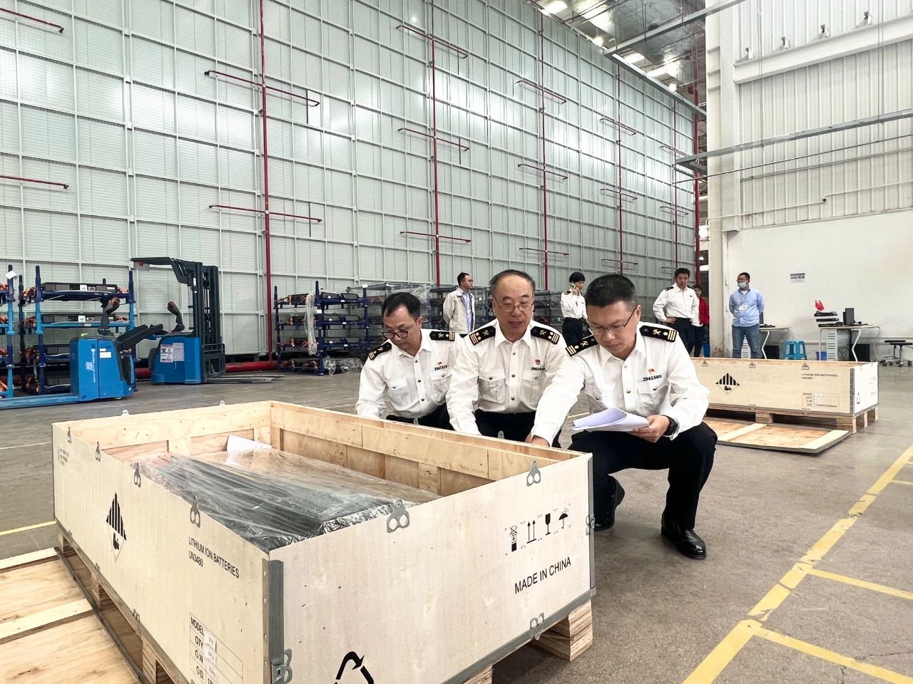 首单金额近3亿元！浙江台州弗迪锂电池组顺利出口日本