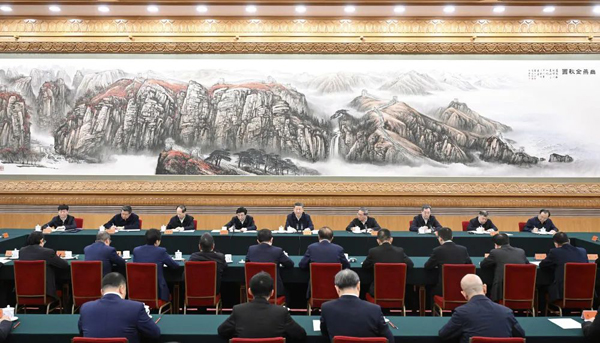 2月17日，中共中央总书记、国家主席、中央军委主席习近平在京出席民营企业座谈会并发表重要讲话。 新华社记者 申宏 摄