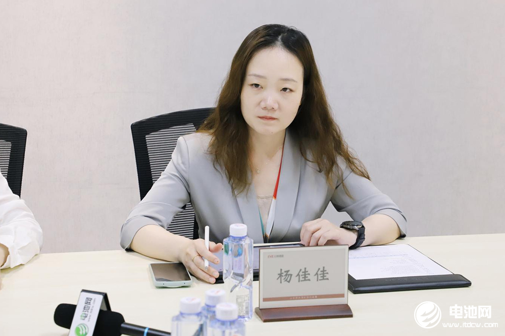 中国电池新能源产业链调研采访团（广东站）一行到访亿纬锂能