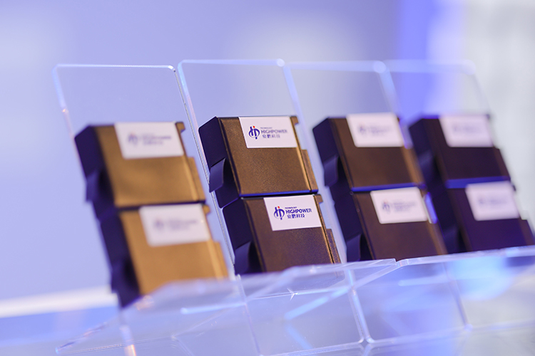 图片来源：豪鹏科技