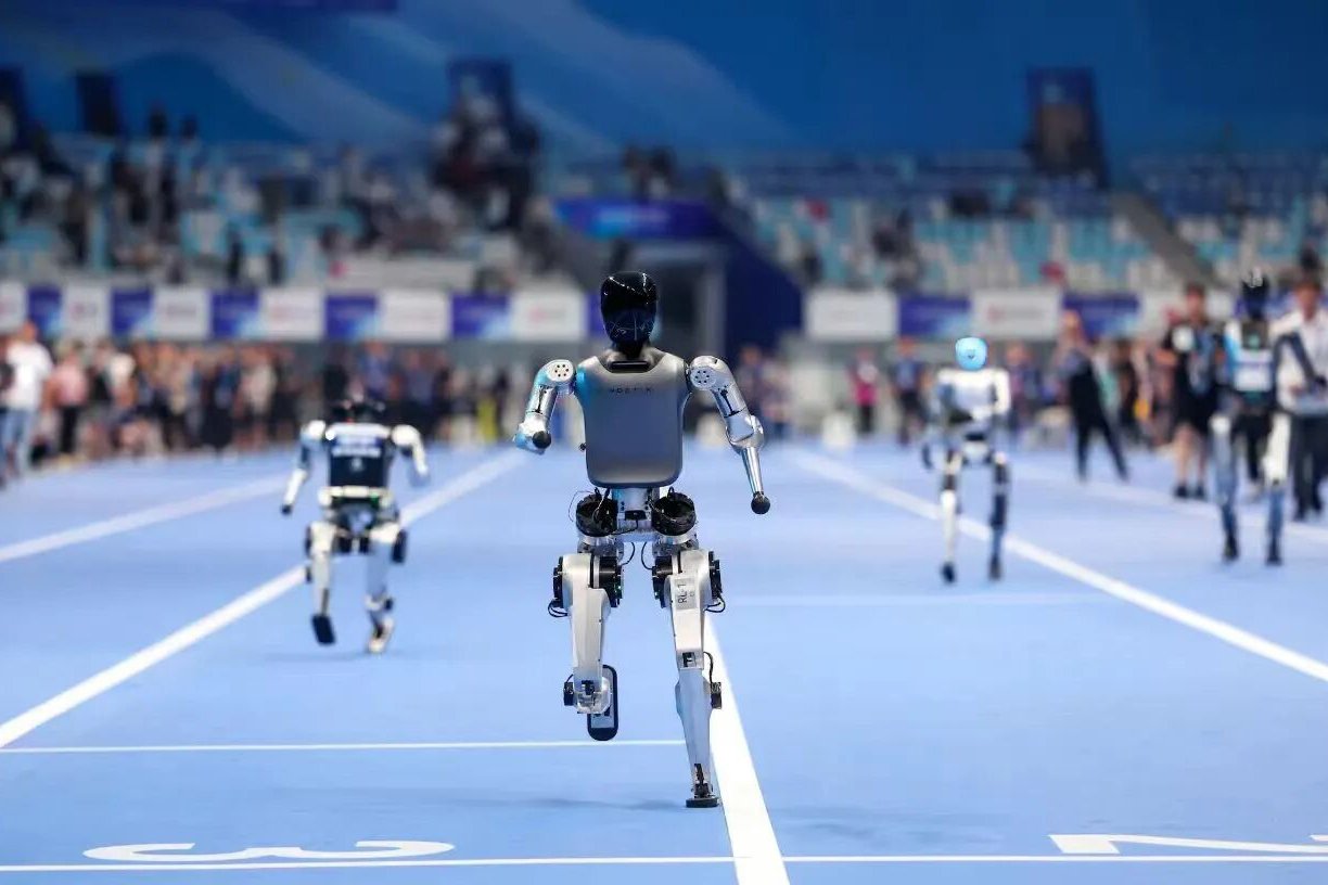 图片来源:松延动力 图片来源:松延动力