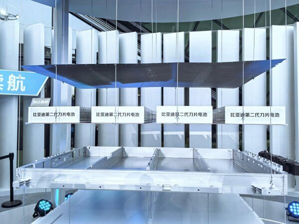 比亚迪刀第二代刀片电池发布