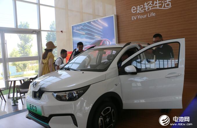 产能过剩资源制约 中国新能源汽车产业面