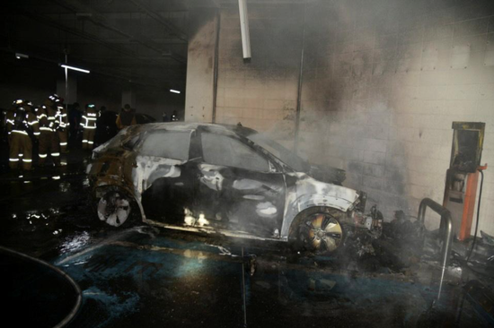 电池起火事故频发 电动汽车发展面临巨大