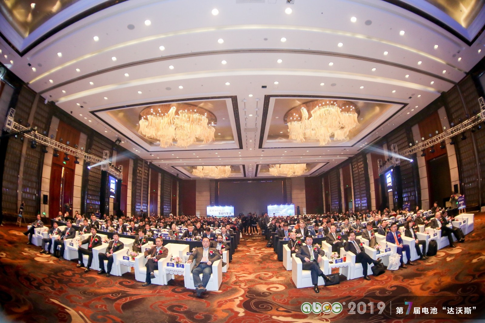 新版规划征求意见 2025年新能源新车销量