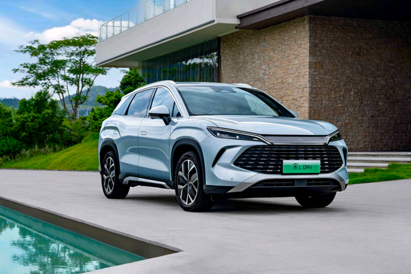 13.58万元起售！更懂中国人的SUV！比亚迪宋家