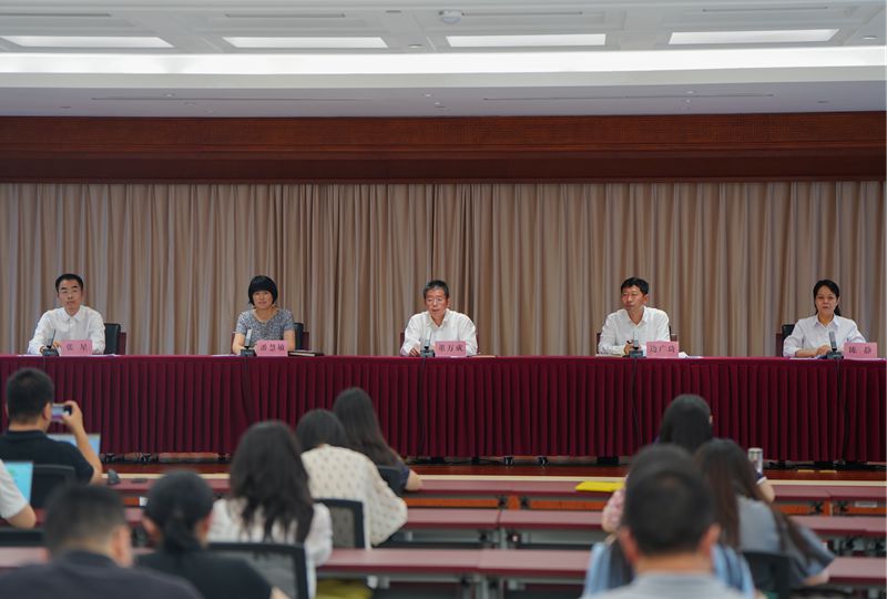 我国已建成投运新型储能项目近亿千瓦时