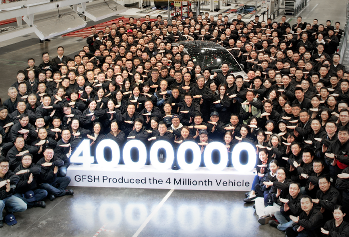 第400万辆整车下线！上海超级工厂已为特斯拉