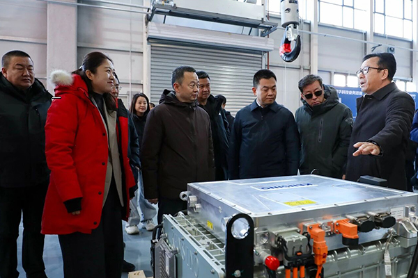 200台氢能重卡交付！鲲华科技新疆伊吾氢能基