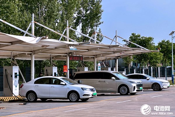 1-7月我国充电基础设施增量为359.1万个 桩车增