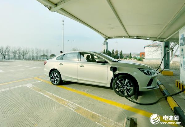 3月全国新能源乘用车厂商批发销量82万辆 环